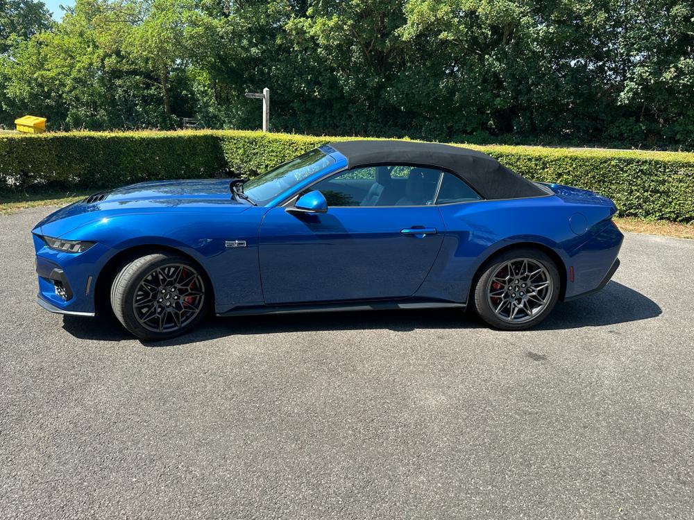 Used Ford Mustang MT25YKB 30