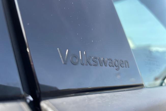VOLKSWAGEN Golf Photo 25