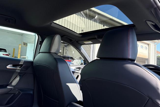 SEAT Leon Photo 21