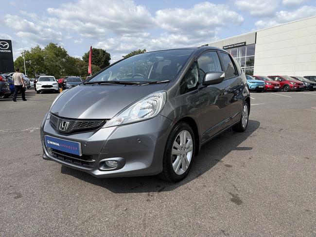 Honda Jazz Photo 45ac9a5e-b586-4138-8904-21a176029294.jpg