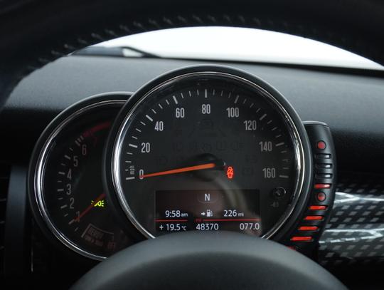 MINI Hatch Photo 45adf52c-0885-4ce9-a737-c9d09bbfc503.jpg