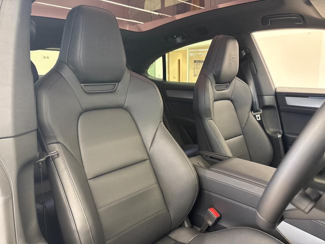 Porsche Cayenne Photo 14