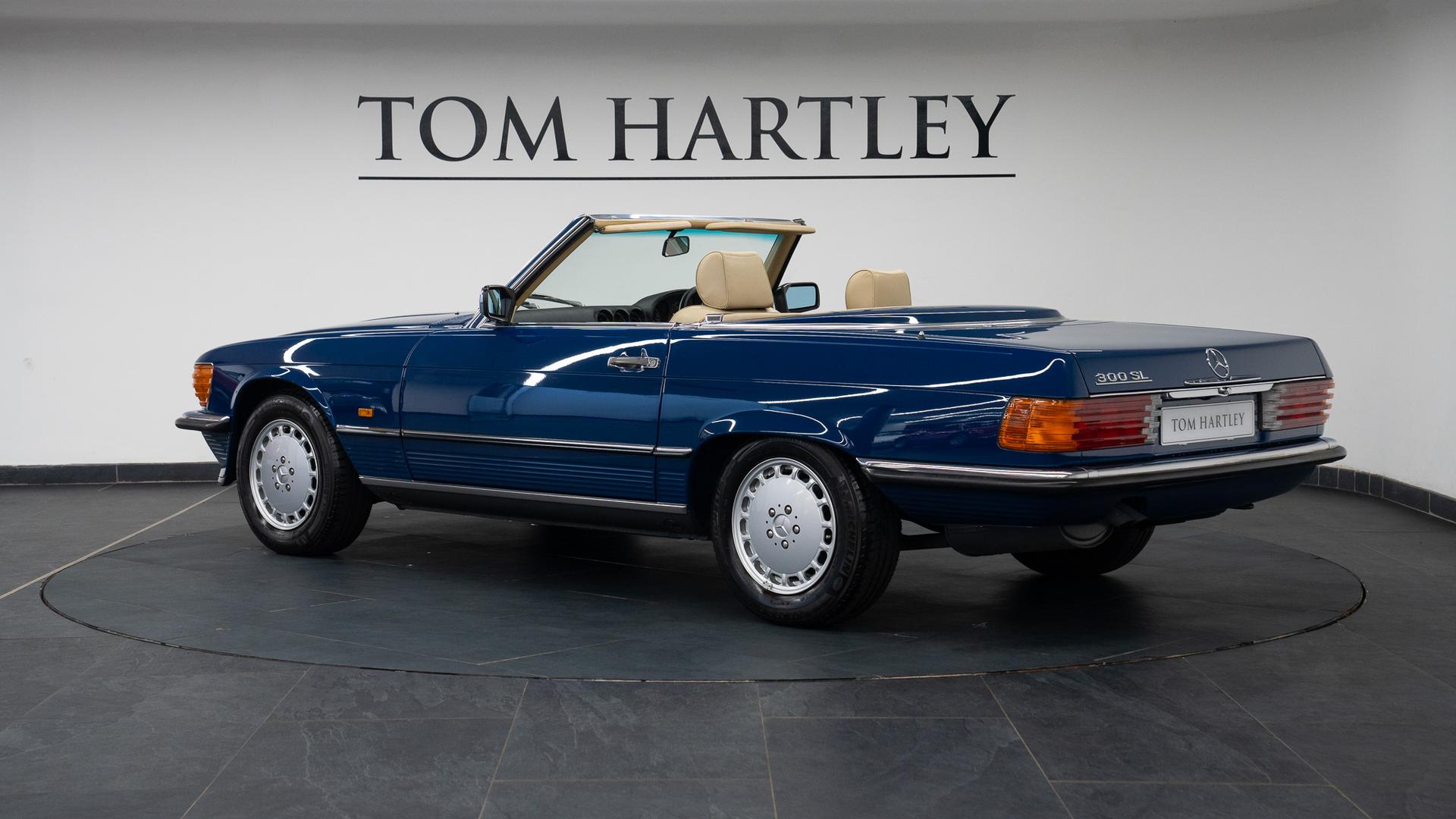 Mercedes-Benz 300 SL Photo 45def59f-0068-425a-b5ef-5a80be01aa19.jpg