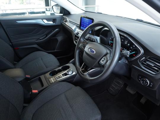 Ford Focus Photo 45df0486-02f3-4873-b26c-ab967bdddafa.jpg