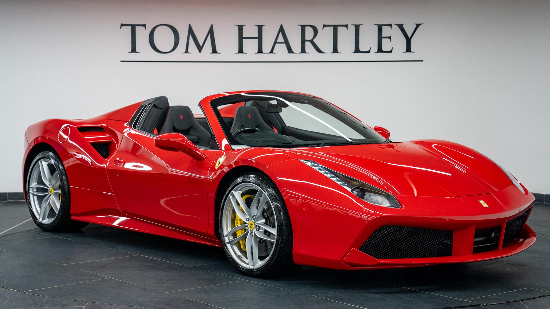 Ferrari 488 Photo 45df79a4-025c-4589-a57b-39bcb4bf32f2.jpg
