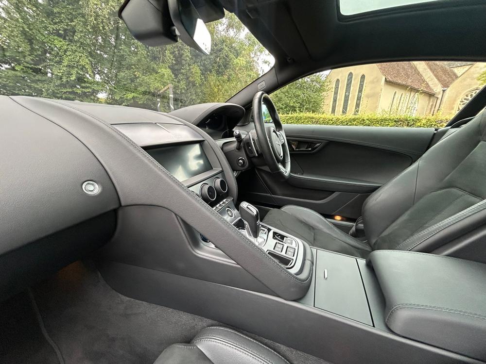 Used Jaguar F-Type V8VPN 16