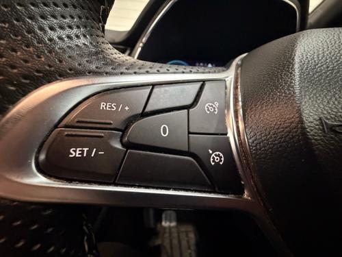 Renault Captur Photo 45ef319b-208e-477f-976b-ad1b1a9bbb30.jpeg