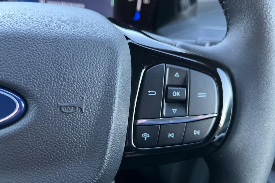 Ford E-TRANSIT CUSTOM Photo 45f080b5-5609-4f10-8ac2-44861a694959.jpg