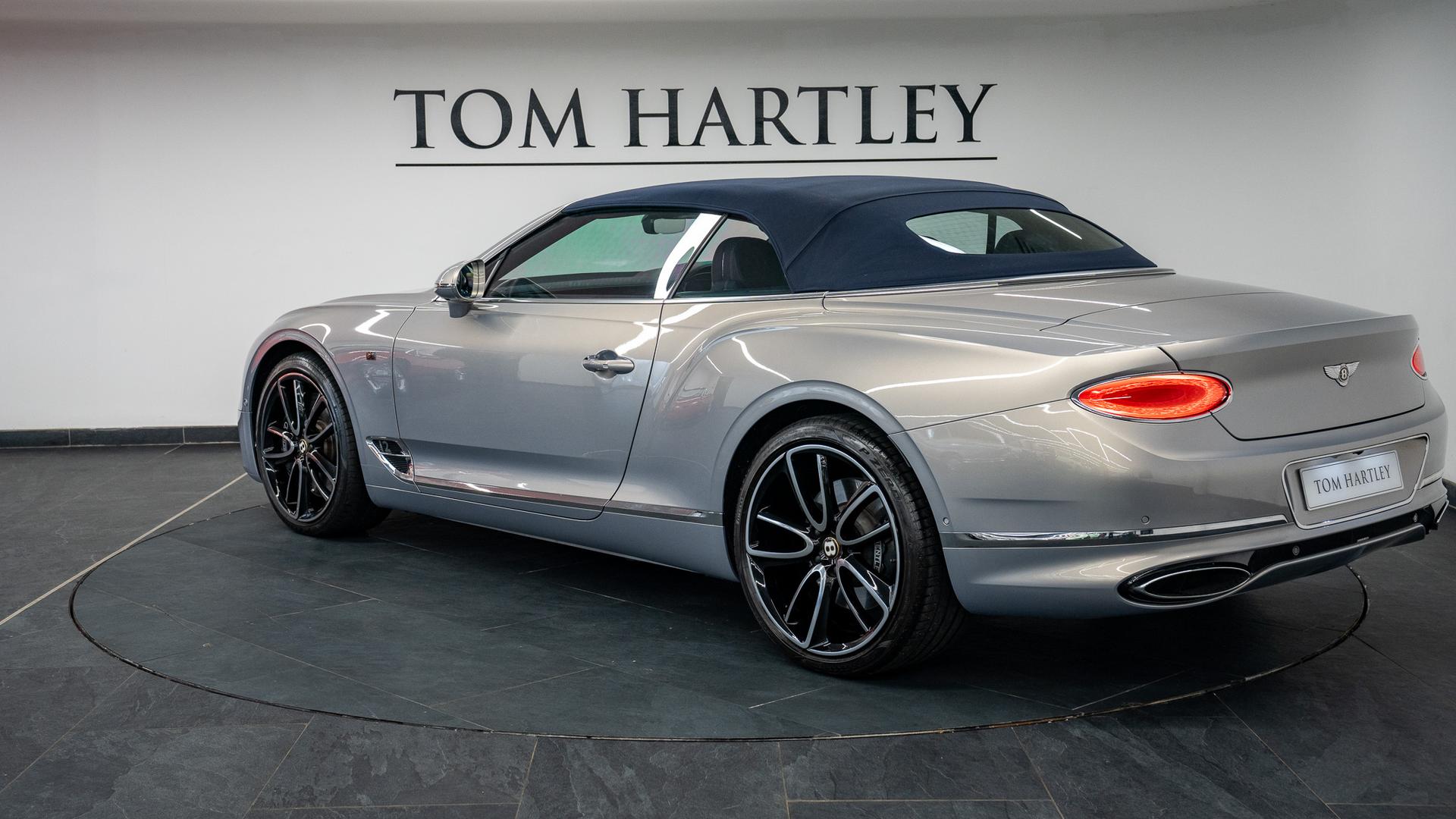 Bentley Continental GTC Photo 45f131c5-1c5b-4f34-b739-fa656055b1f0.jpg