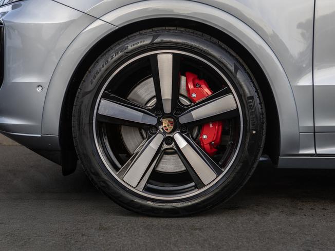 PORSCHE Cayenne Photo 4