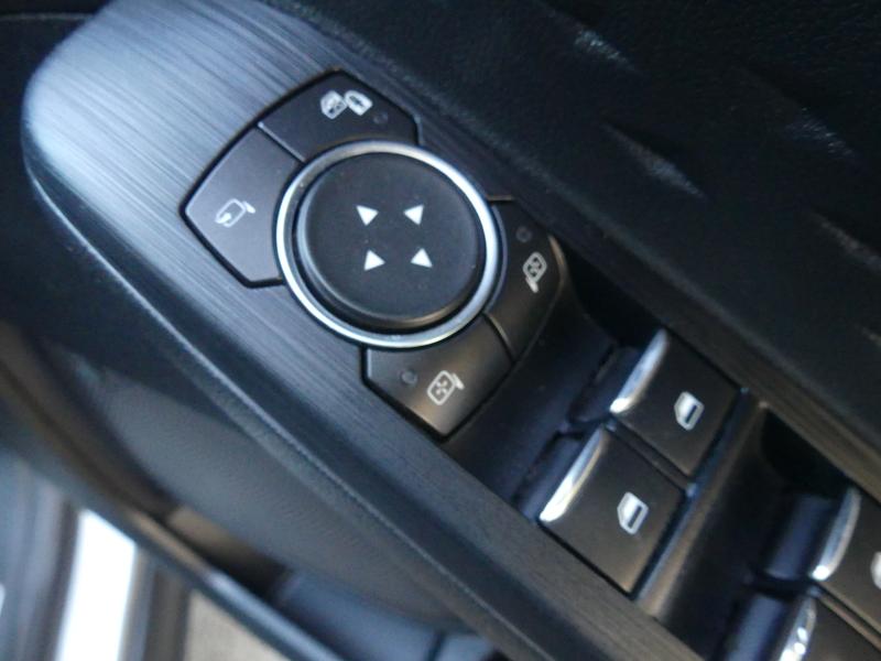 Ford Kuga Photo 4608a037-c8e1-4ef8-88d2-5b838678d543.jpg