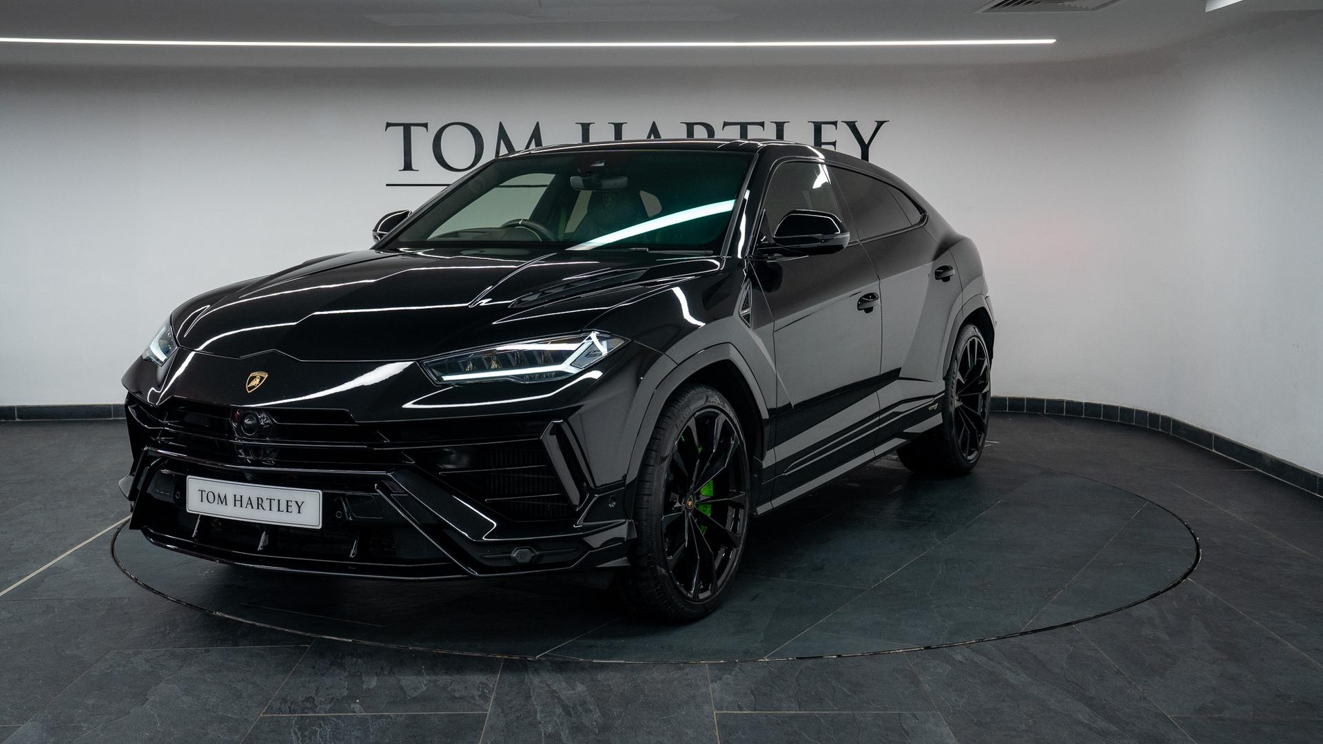 2023 LAMBORGHINI Urus S 3