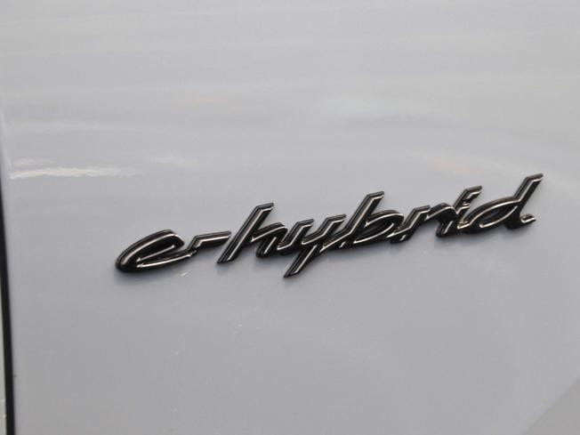 Porsche Cayenne Photo 8