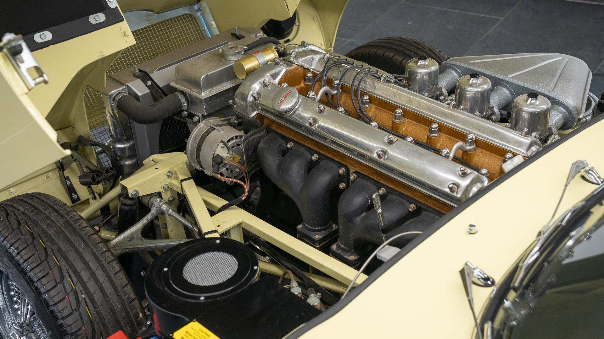 Jaguar E-Type Series I Coupe Photo 4637476a-858a-4ac9-98ed-482cf8c84365.jpg