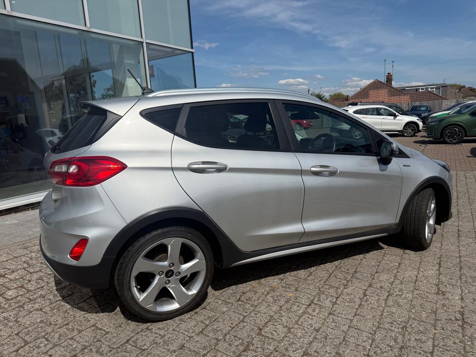 Ford Fiesta Photo 4646cfea-0c54-47a6-89e2-2570f0c11674.jpeg