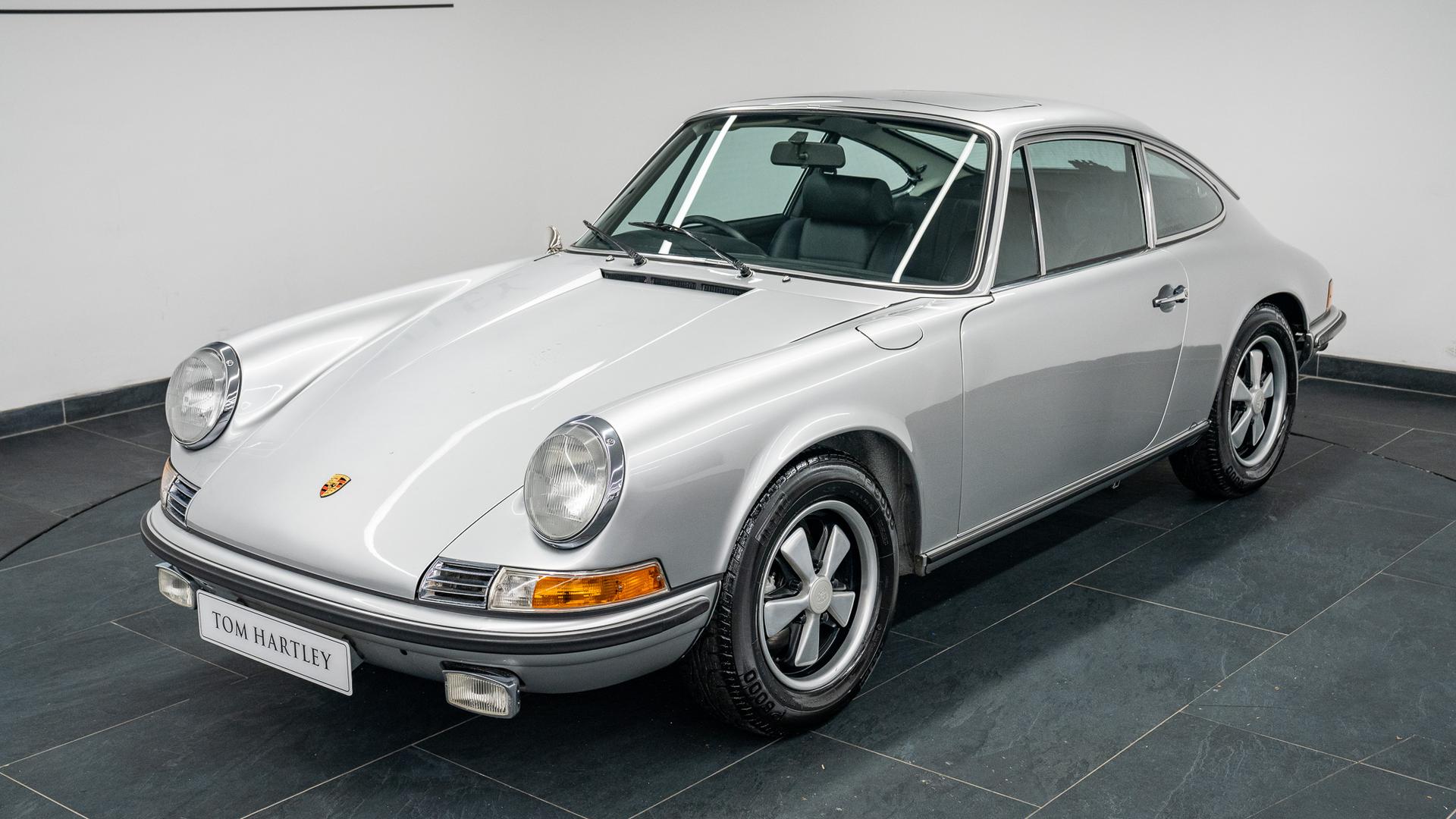 Porsche 911 Photo 46659143-adc7-4739-8028-dbd63534ff51.jpg