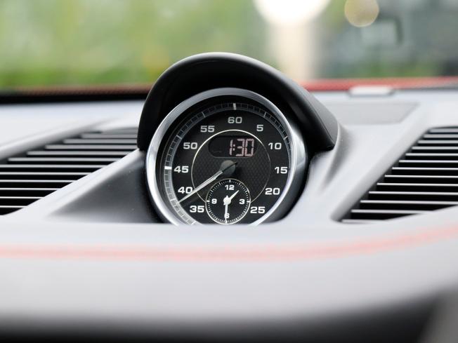 PORSCHE 911 Photo 22