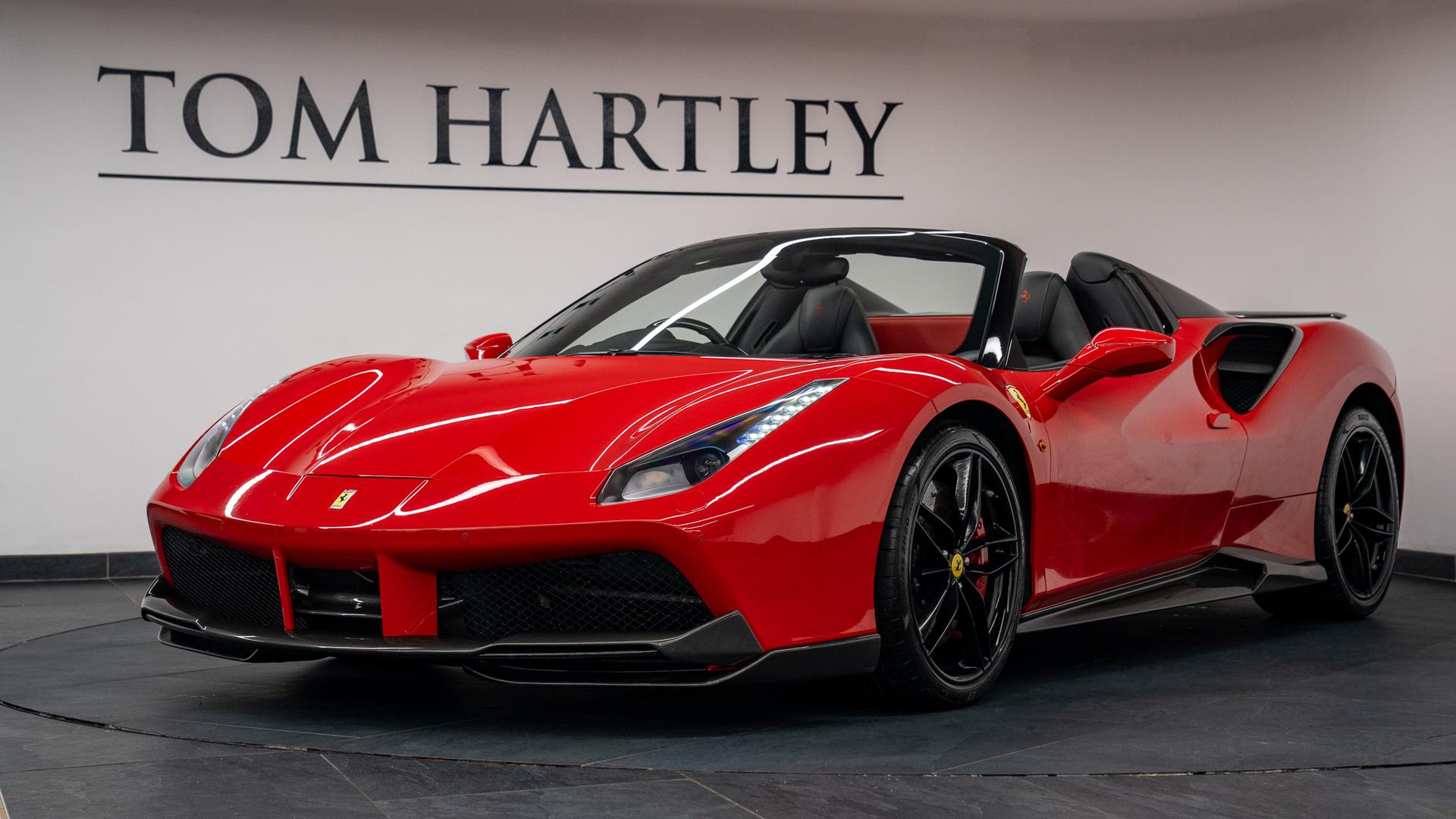 Ferrari 488 Photo 466bf8c3-ec29-4904-a6ca-135a3ec86900.jpg