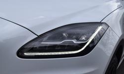 Jaguar E-PACE Photo 8