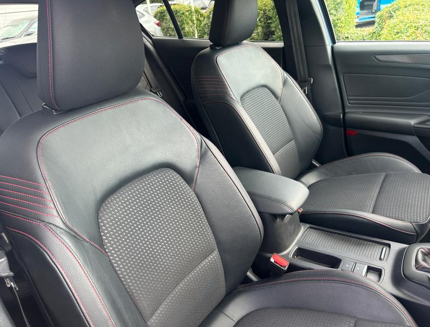 Ford Focus Photo 4693190e-5cee-4157-a362-9056f1711c09.jpg