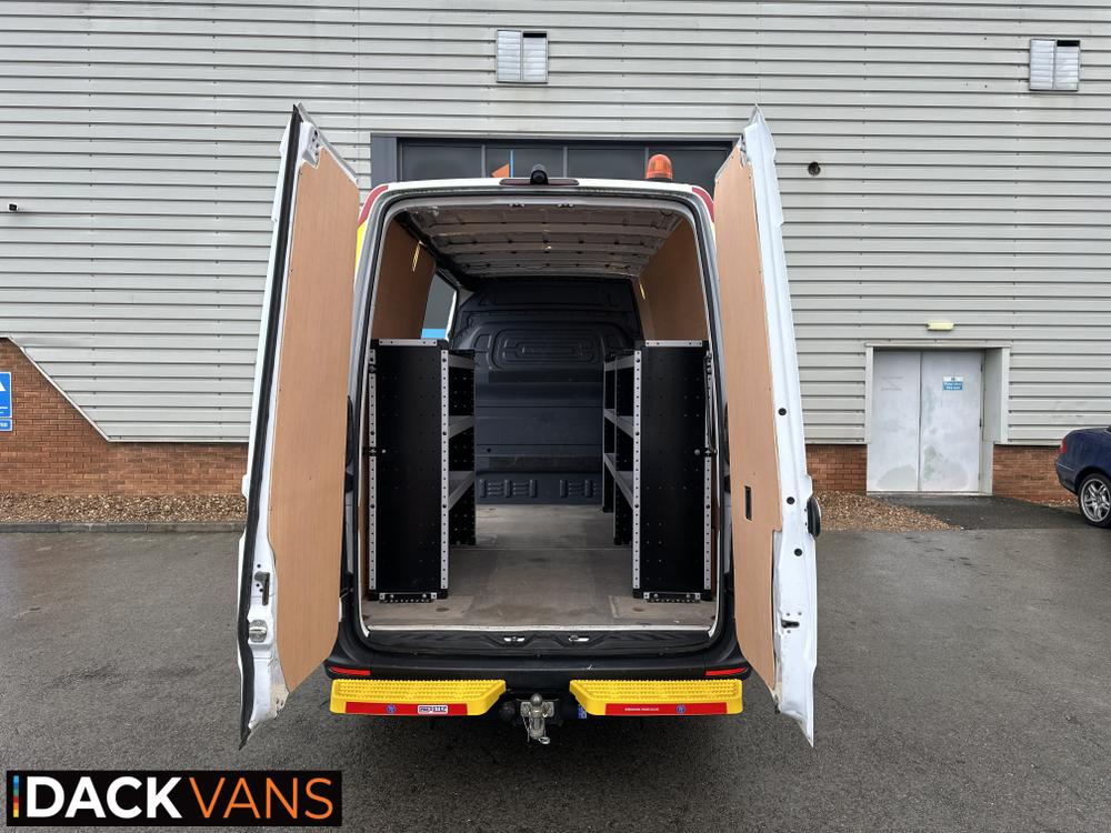 Mercedes-Benz Sprinter Photo 4697e1cc-5d9d-419c-be50-699ee397d062.jpg