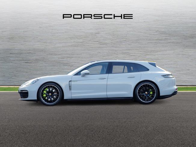 PORSCHE Panamera Photo 5