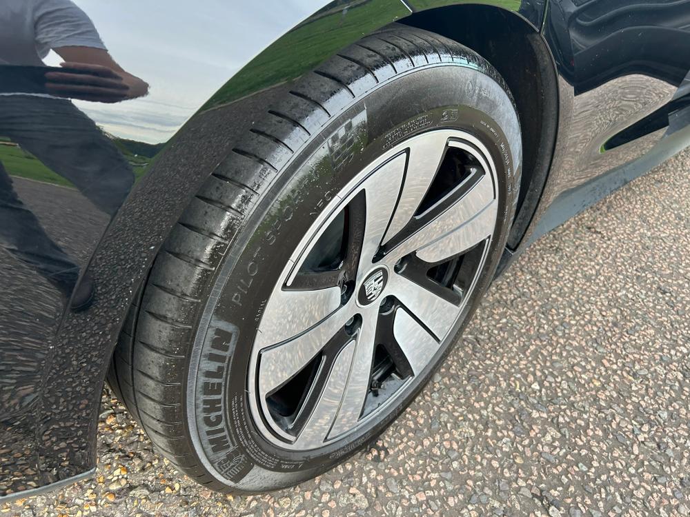 Used Porsche Taycan LX73PZU 47