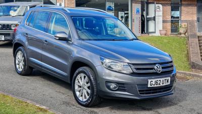 Used 2012 Volkswagen Tiguan 2.0 TDI BlueMotion Tech SE SUV 5dr Diesel Manual 4WD Euro 5 (s/s) (140 ps) at Motorhouse Coleford