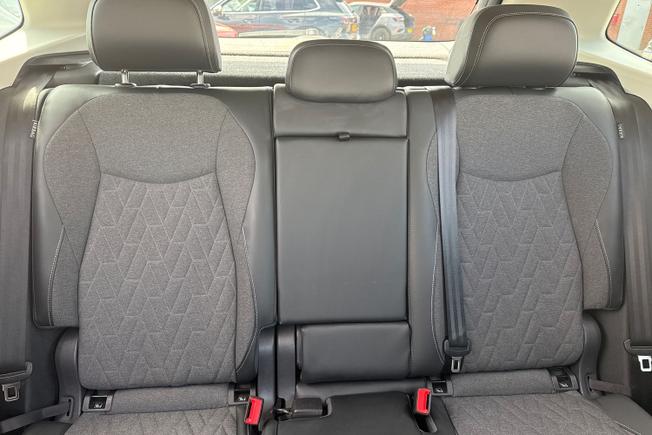 VOLKSWAGEN Tiguan Photo 25