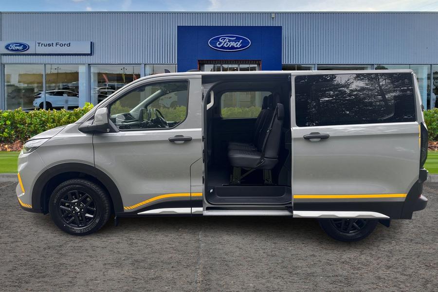 Ford TRANSIT CUSTOM Photo 46cb9ba4-e4a4-4be8-b98f-91d11b24b2a4.jpg