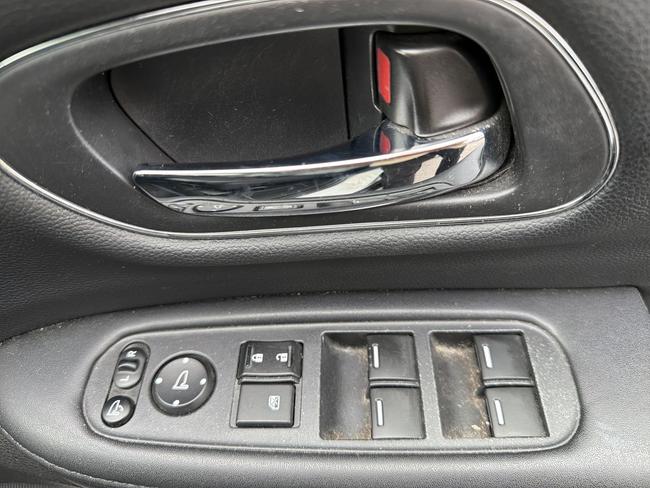 Honda HR-V Photo 46d3360f-d7d3-4389-b230-ab78941c126f.jpg