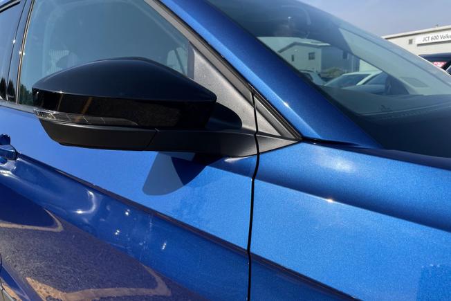 VOLKSWAGEN T-Cross Photo 23