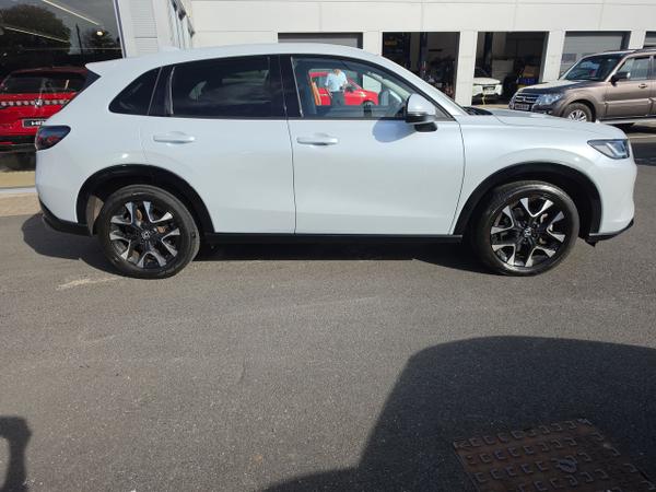 Honda ZR-V Photo 6
