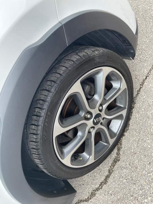 Kia Picanto Photo 46f987a1-a4b0-44e4-927a-5d83cb45a9f8.jpeg