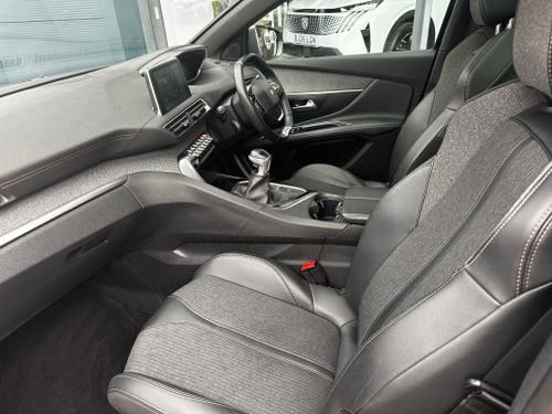 Peugeot 3008 Photo 47089cc0-4b46-4743-a8aa-dbc02bdffccf.jpeg