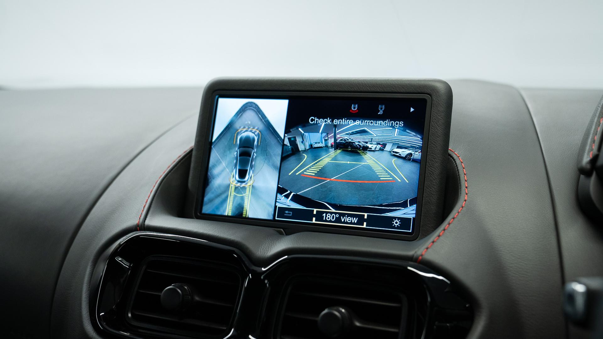 Aston Martin Vantage Photo 470c318a-f2c3-409d-8c1f-ae0250720176.jpg