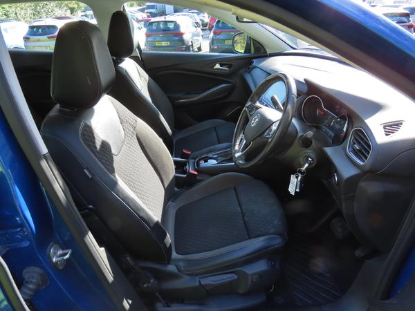 Used Vauxhall Grandland X LV69LSE 17