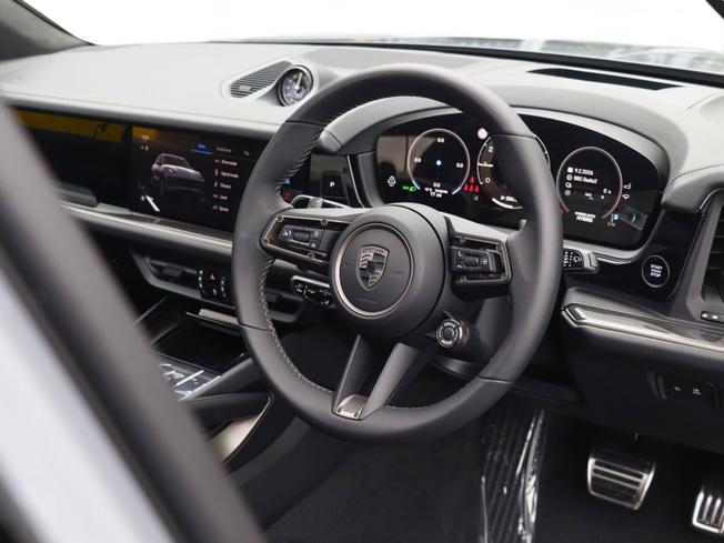 PORSCHE Cayenne Photo 12