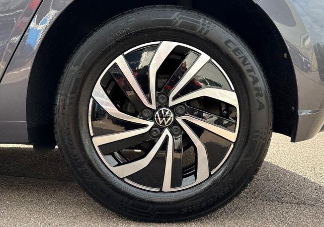 VOLKSWAGEN Polo Photo 5
