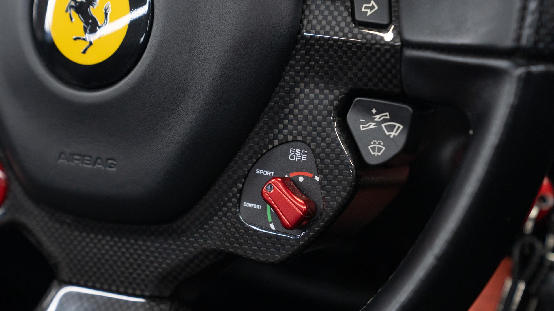 Ferrari California Photo 472c87e2-0fbf-4ee8-ab03-9163da3191db.jpg