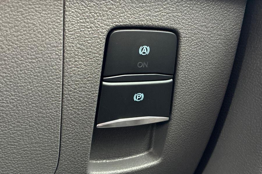 Ford TRANSIT Photo 472cf274-87e4-427f-af0f-009eaa51ad06.jpg