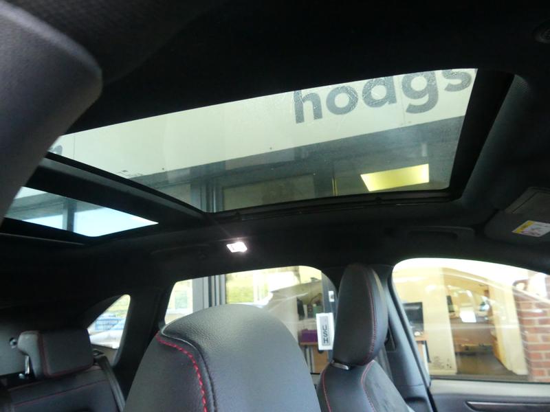 Ford Kuga Photo 47376dd6-7400-45b9-a97c-8d8ccce72f82.jpg