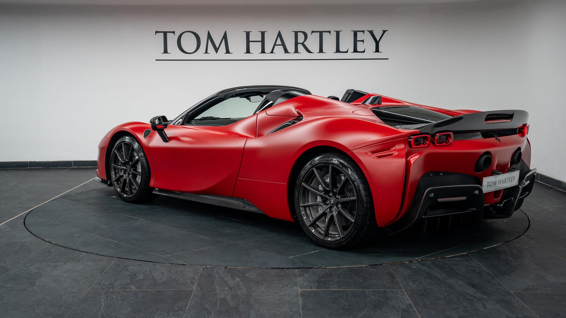 Ferrari SF90 Spider Photo 4747f1e8-20b4-4cfe-9107-b18bfa846c30.jpg