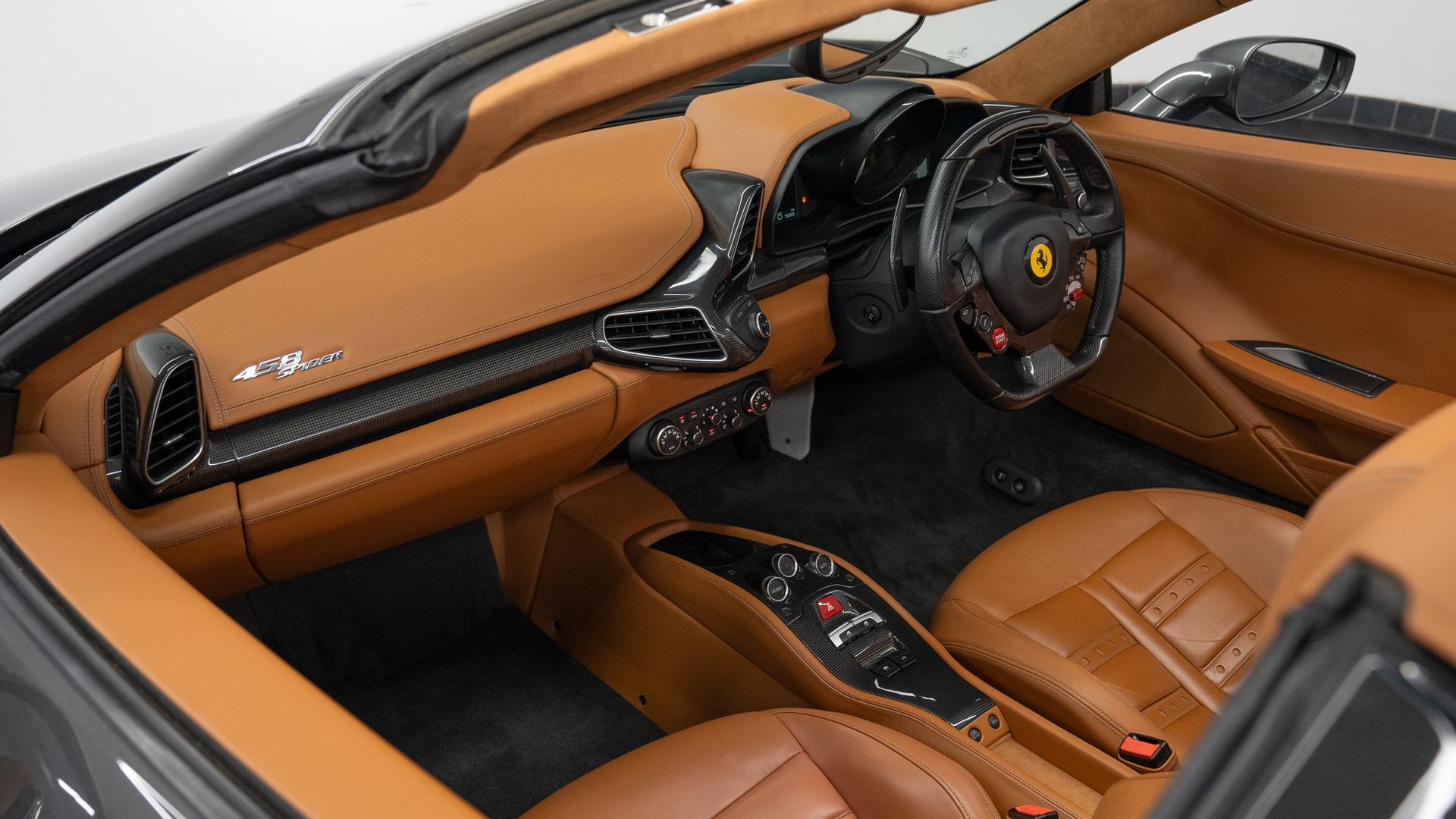 Ferrari 458 Photo 474f96a1-7b6e-407d-a27e-f2da7b7676fa.jpg