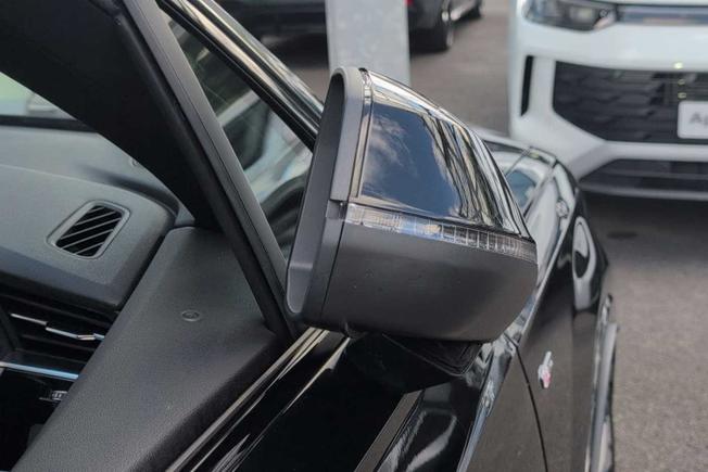 AUDI Q7 Photo 41