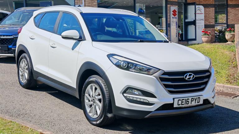Used Hyundai TUCSON CE16PYD 1