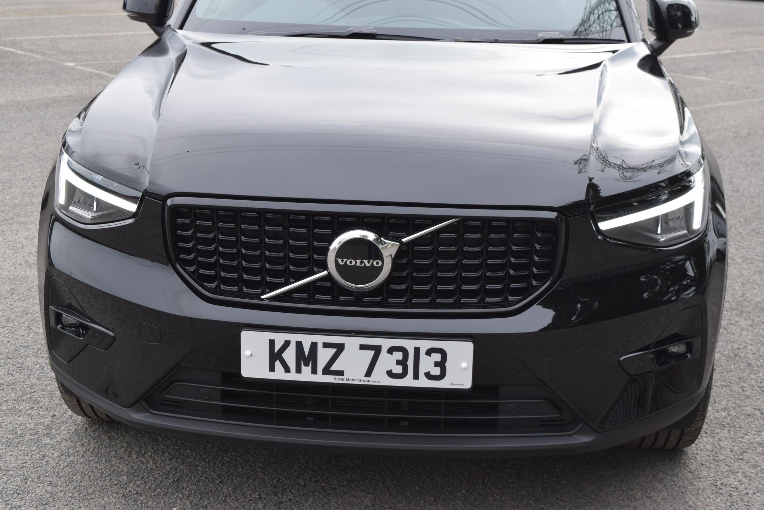 2026 VOLVO XC40 2.0 B4P Plus Dark 5dr Auto - vehicle photo 8 for sale on PureCar