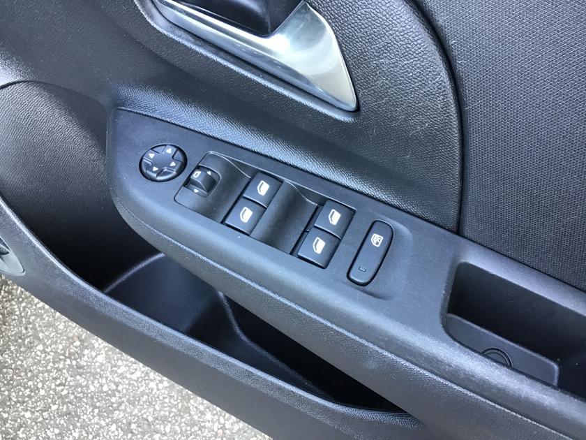 Vauxhall Corsa Photo 479997d9-c730-4fd3-b656-e854a5914ad9.jpg