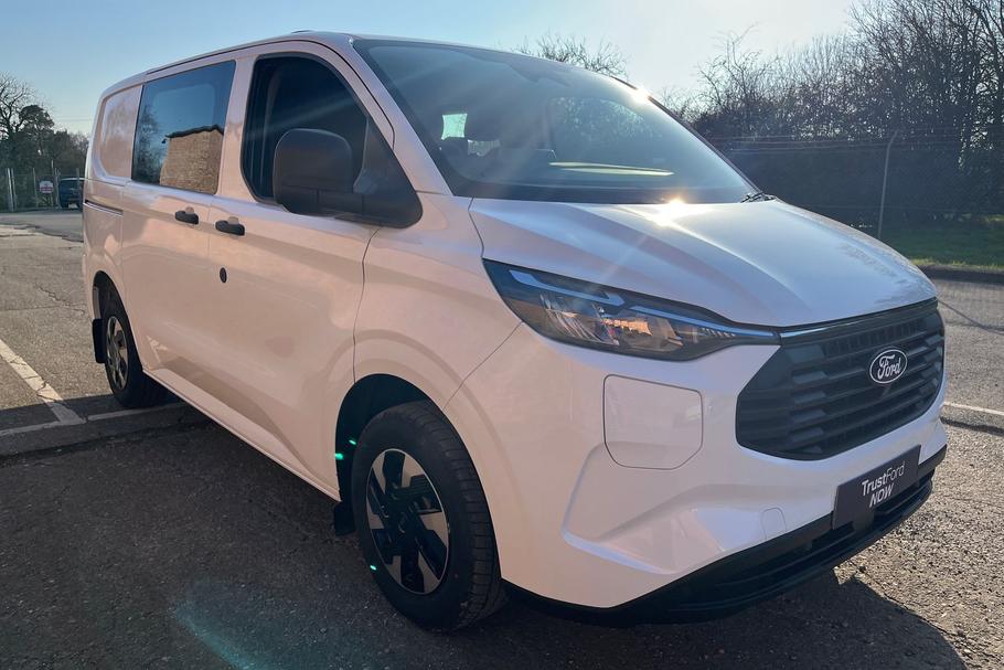 Used FORD TRANSIT CUSTOM MM75UAT 24
