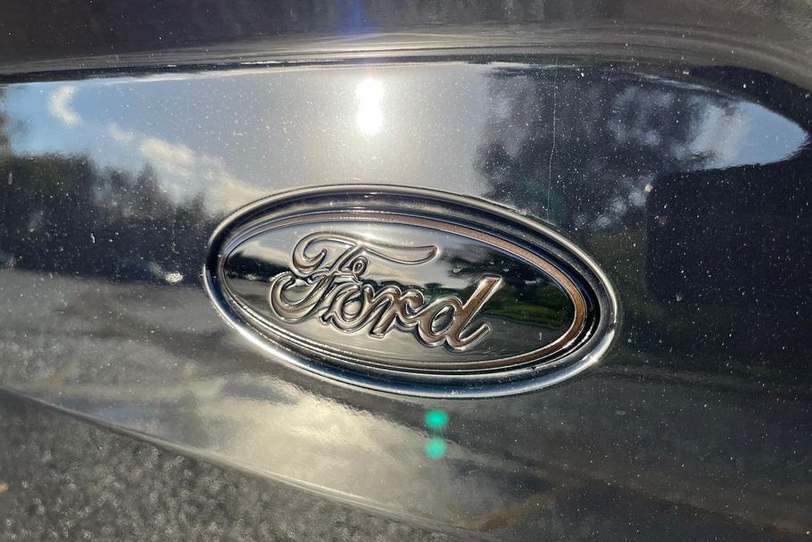 Used Ford TRANSIT CUSTOM PREDATORPHEV01 23